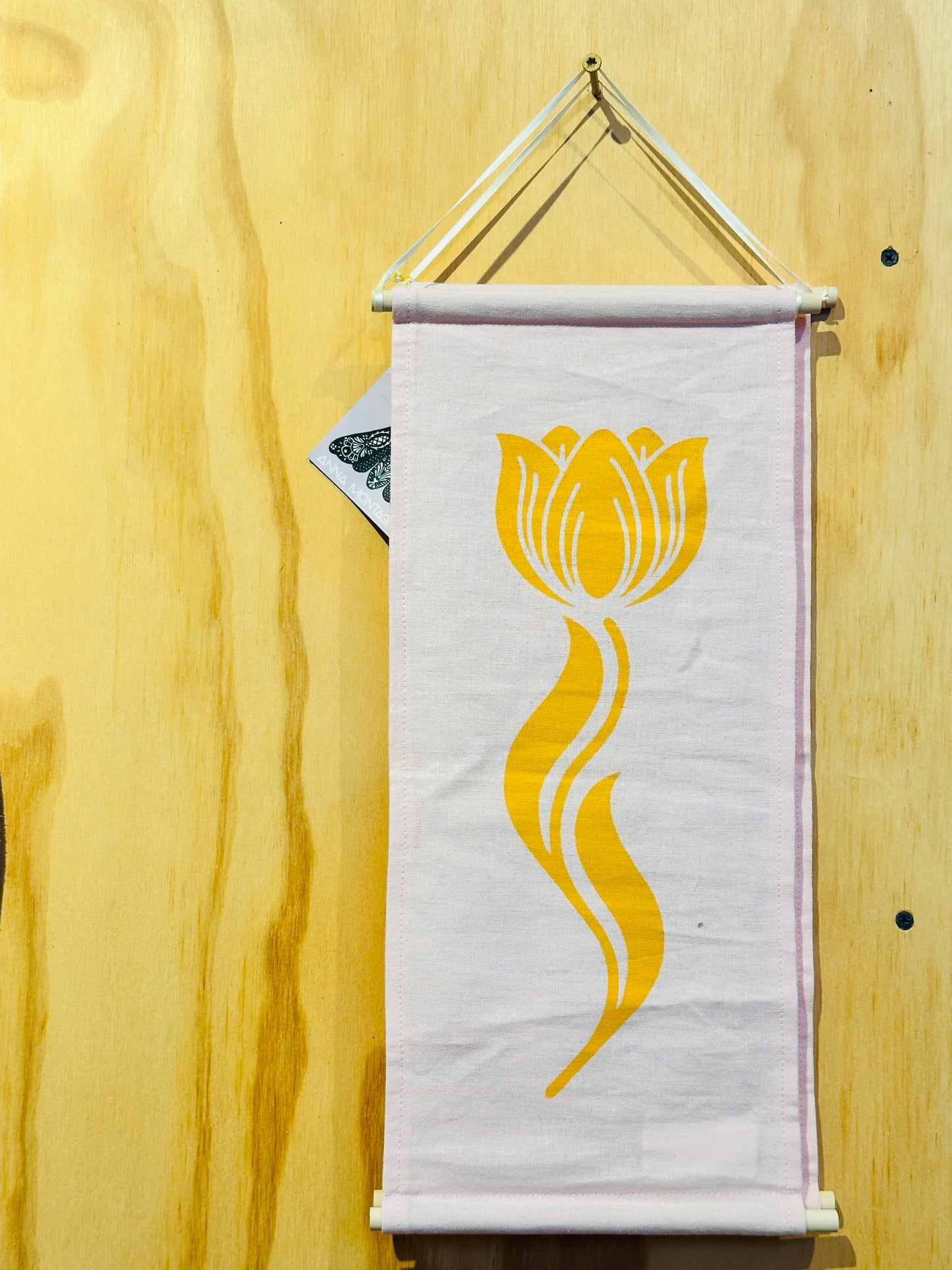 Linen Tulip Banner